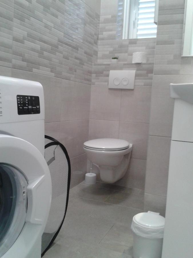 Sea View Apartment *